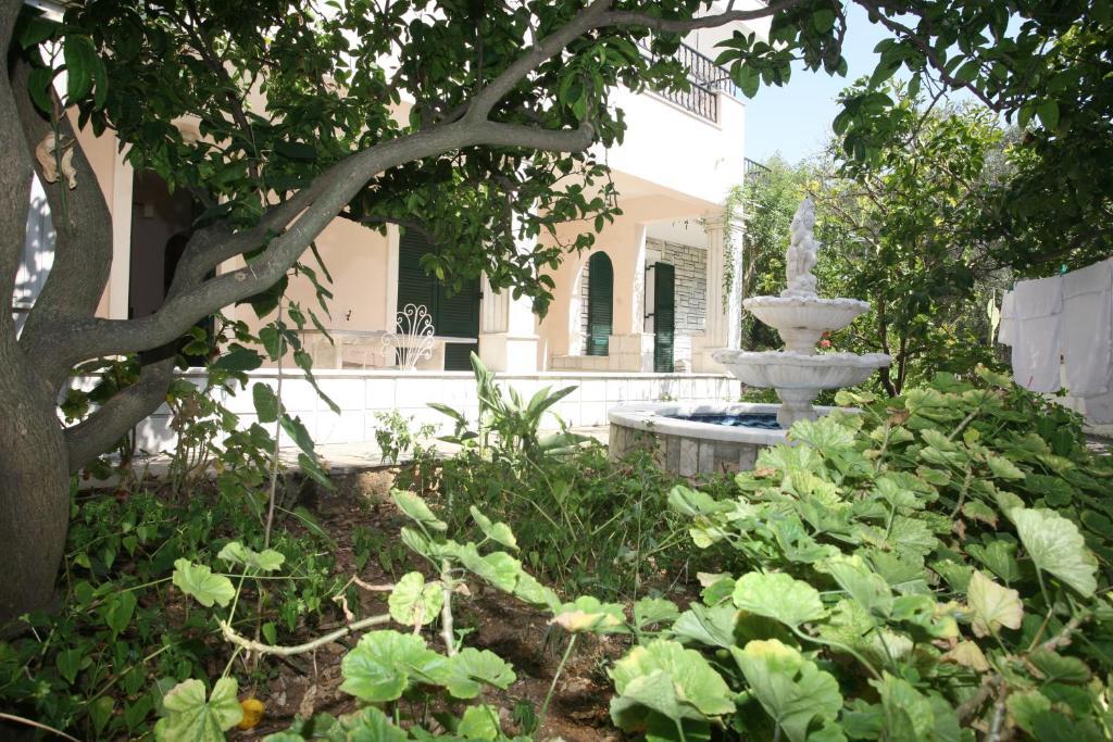 Aphrodite Apartments Nisaki  外观 照片